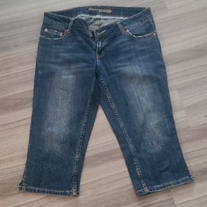 American Eagle Capris sz 38